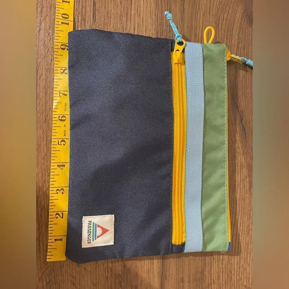 Essentials Recycled Pouch